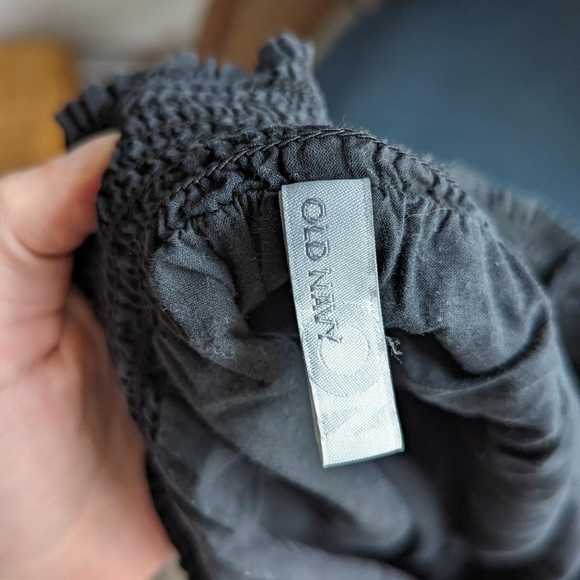 Vintage Y2K Old Navy Black Tiered Smocked Waist Skirt - Picture 4 of 5